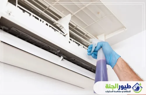 خدمات احترافية في فك وتركيب مكيفات في الشارقة مع غسيل شامل للملفات لضمان أعلى كفاءة تبريد