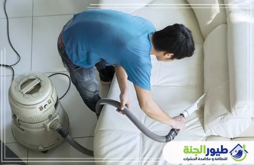 تنظيف الكنب بالبخار في العين؛ تعقيم شامل، إزالة بقع، وحماية للأقمشة بأحدث الأجهزة لنتائج مبهرة ونظافة تدوم.